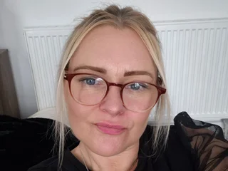 BlondieBeaux webcam livesex profile in caucasian cams