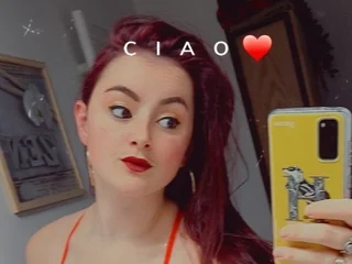 Firiane White webcam from France